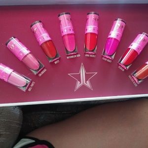 Jeffree Star Reds Lip set